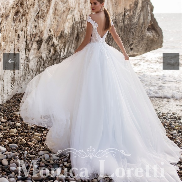 Monica Loretti - Leandra - Picture 2 of 6